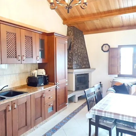 아파트 Mit Aussicht In Navalin - By Interhome *