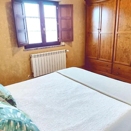 아파트 Mit Aussicht In Navalin - By Interhome *